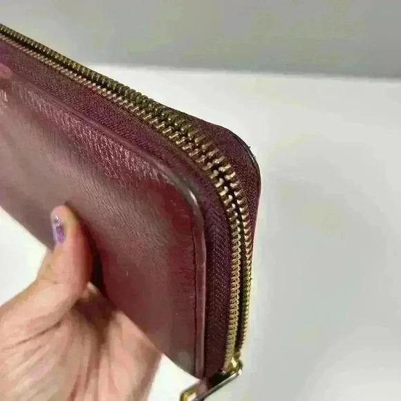 FOSSIL Burgundy Leather Zip Around Wallet Multi Compartment Classic Everyday - Picture 8 of 9